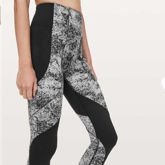 Lululemon Sz 4 Sweat & Repeat Tight *28" Black / Serigraph Starlight prints B19 - Picture 5 of 13
